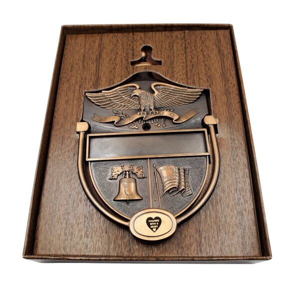 Heritage Door Knocker Plaque Colonial Eagle Liberty Bell Flag Bicentennial - Picture 2 of 8